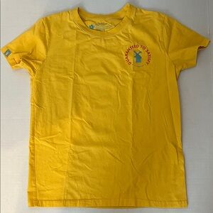 Dutch Brothers T-shirt, yellow, medium, short sleeves Dutch Brothers logo front